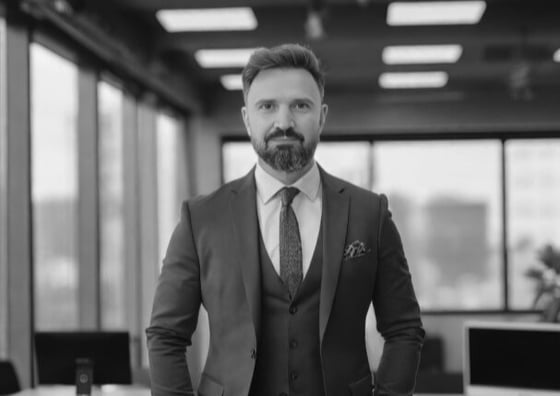 Portrait de Dmytro LYNNYK